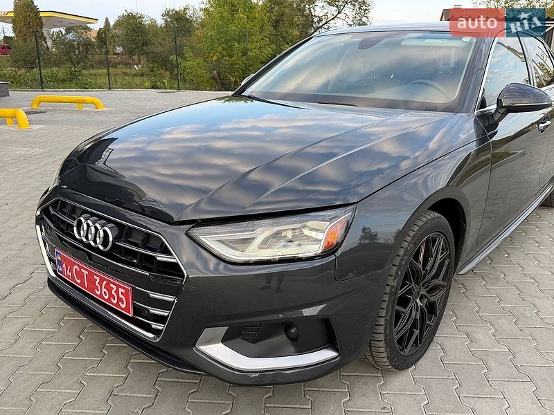 Седан Audi A4 2020 в Львові