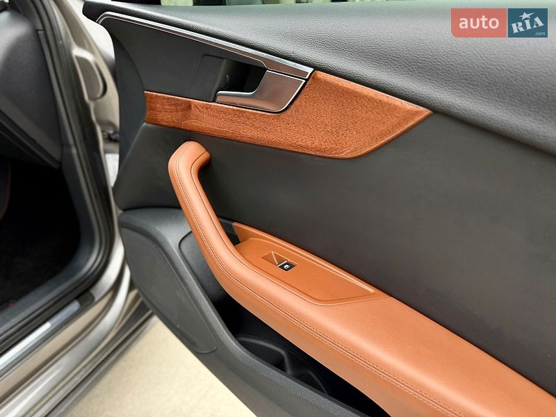 Універсал Audi A4 2022 в Луцьку