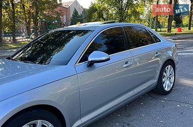 Седан Audi A4 2016 в Виннице