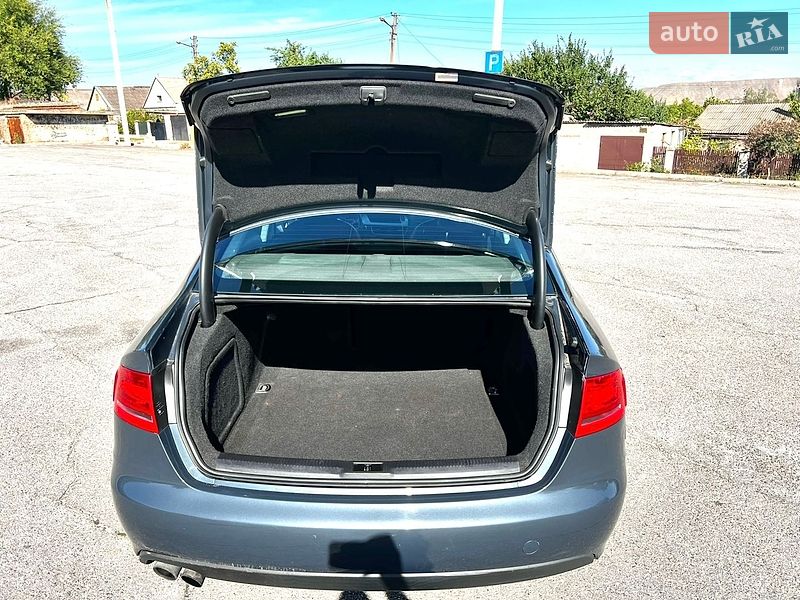 Седан Audi A4 2009 в Запорожье