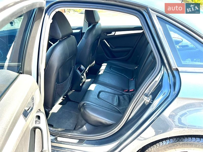 Седан Audi A4 2009 в Запорожье