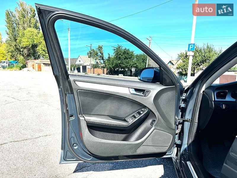 Седан Audi A4 2009 в Запорожье