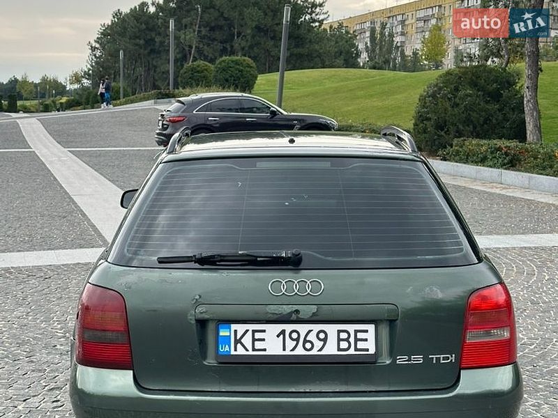 Універсал Audi A4 2000 в Дніпрі