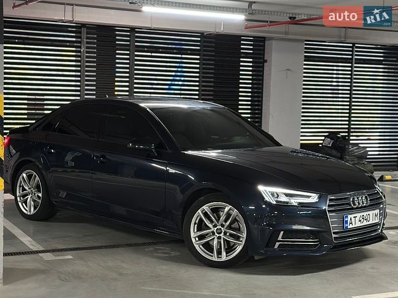 Седан Audi A4 2016 в Ивано-Франковске