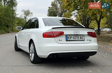 Седан Audi A4 2013 в Запорожье