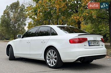 Седан Audi A4 2013 в Запорожье