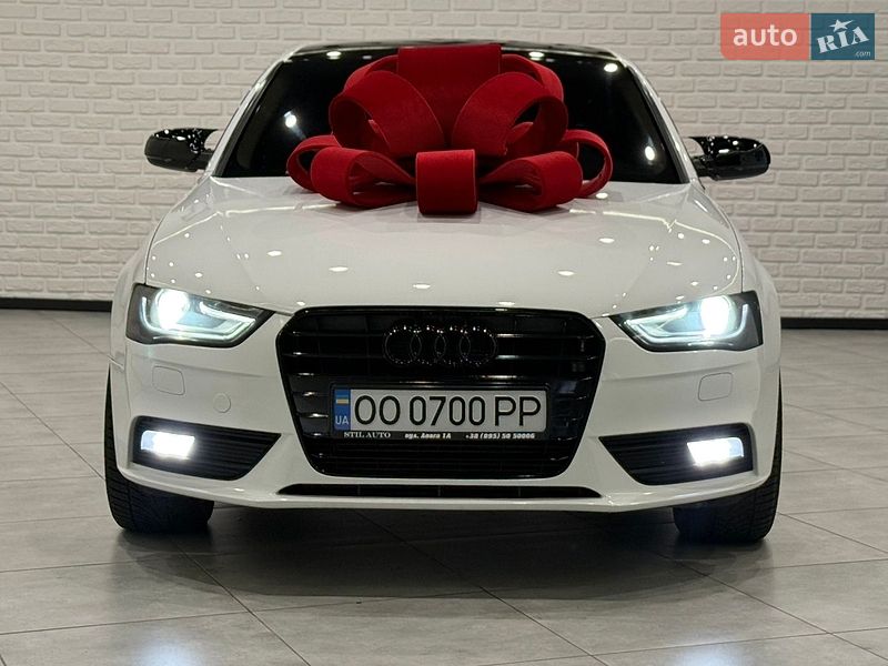 Седан Audi A4 2012 в Одесі