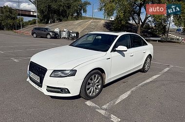Седан Audi A4 2011 в Києві