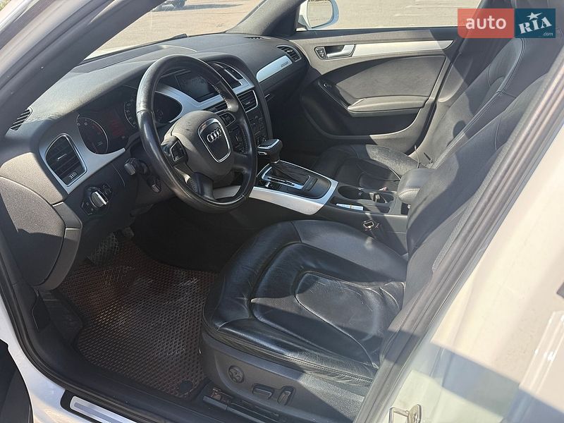 Седан Audi A4 2011 в Києві