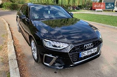 Седан Audi A4 2022 в Бориславі