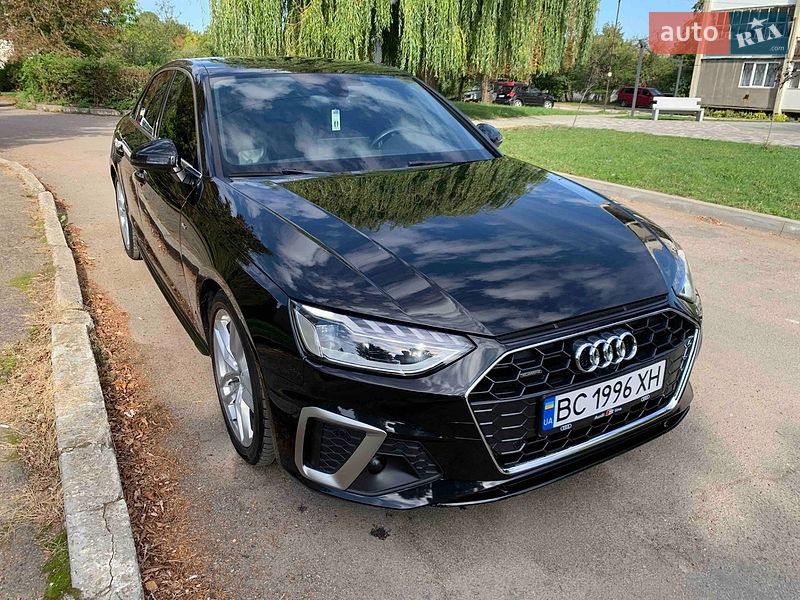 Седан Audi A4 2022 в Бориславі