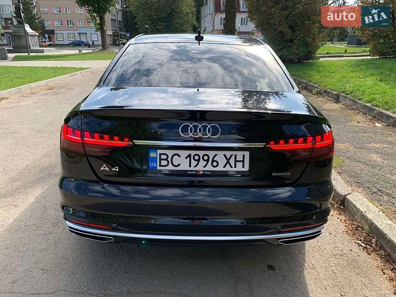 Седан Audi A4 2022 в Бориславі