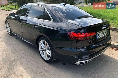 Седан Audi A4 2022 в Бориславі