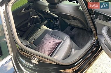 Седан Audi A4 2022 в Бориславі
