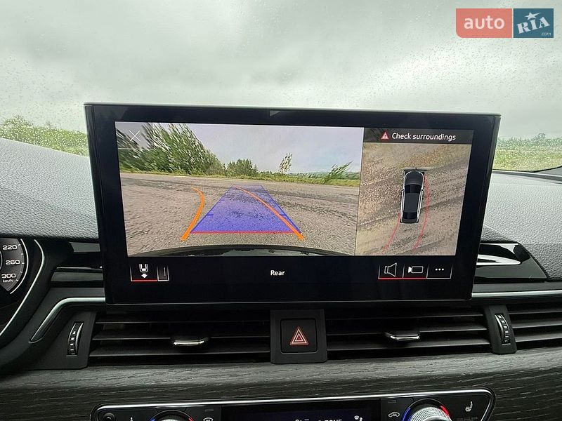 Седан Audi A4 2022 в Бориславі