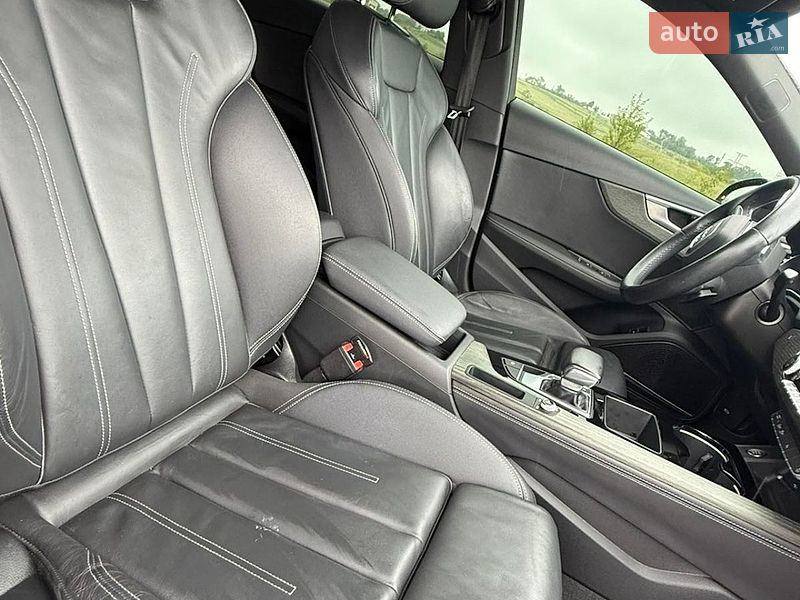 Седан Audi A4 2022 в Бориславі