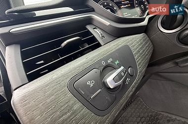 Седан Audi A4 2022 в Бориславі