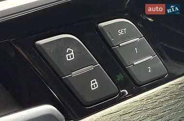Седан Audi A4 2022 в Бориславі