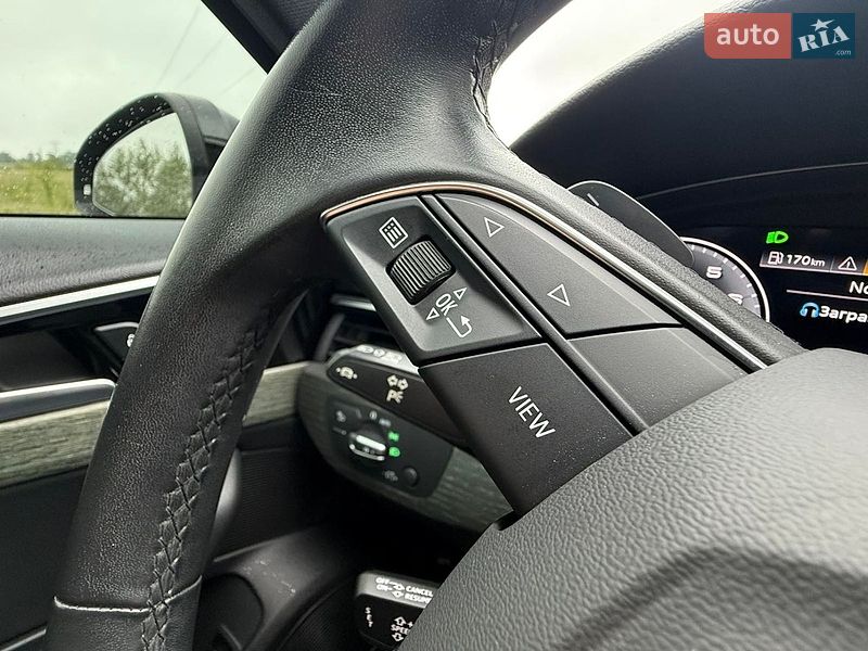 Седан Audi A4 2022 в Бориславі