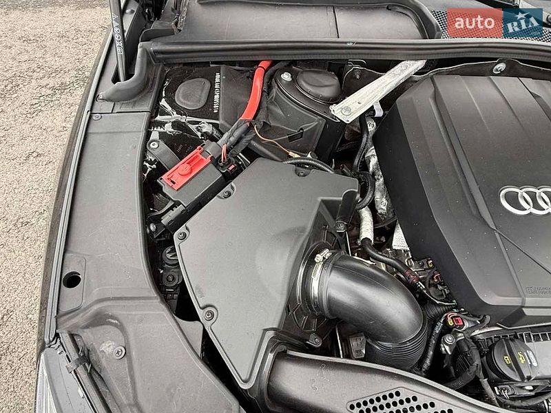 Седан Audi A4 2022 в Бориславі