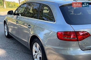 Универсал Audi A4 2009 в Кицмани