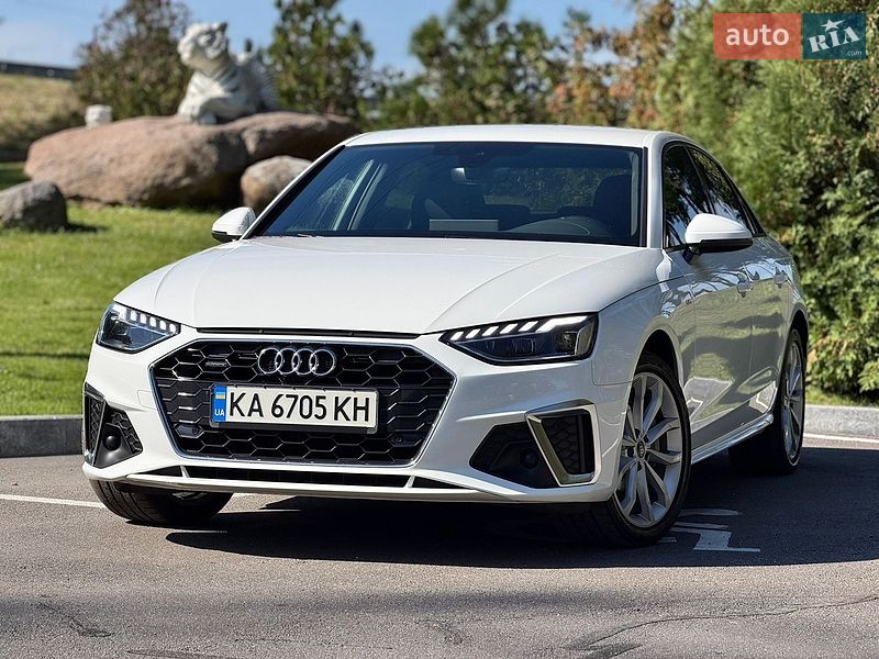 Седан Audi A4 2021 в Киеве