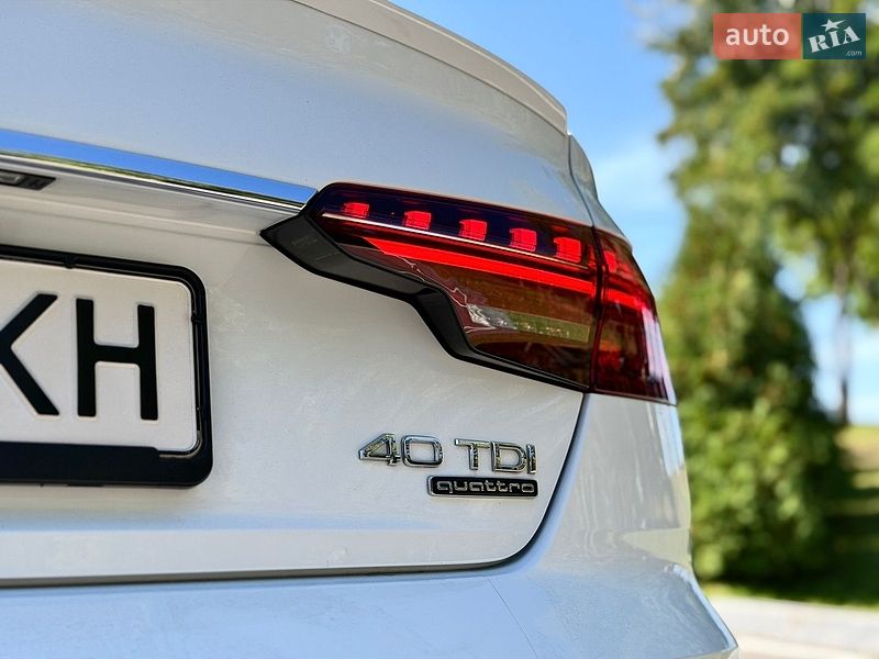 Седан Audi A4 2021 в Киеве