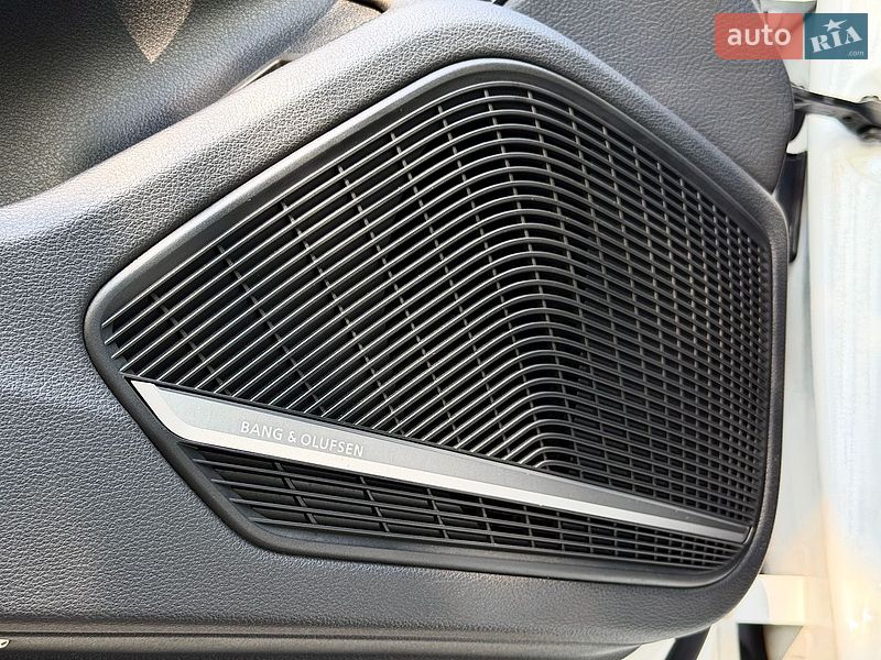 Седан Audi A4 2021 в Киеве