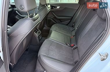 Седан Audi A4 2021 в Киеве