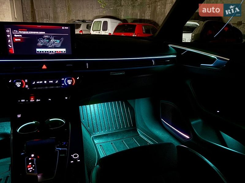 Седан Audi A4 2021 в Киеве