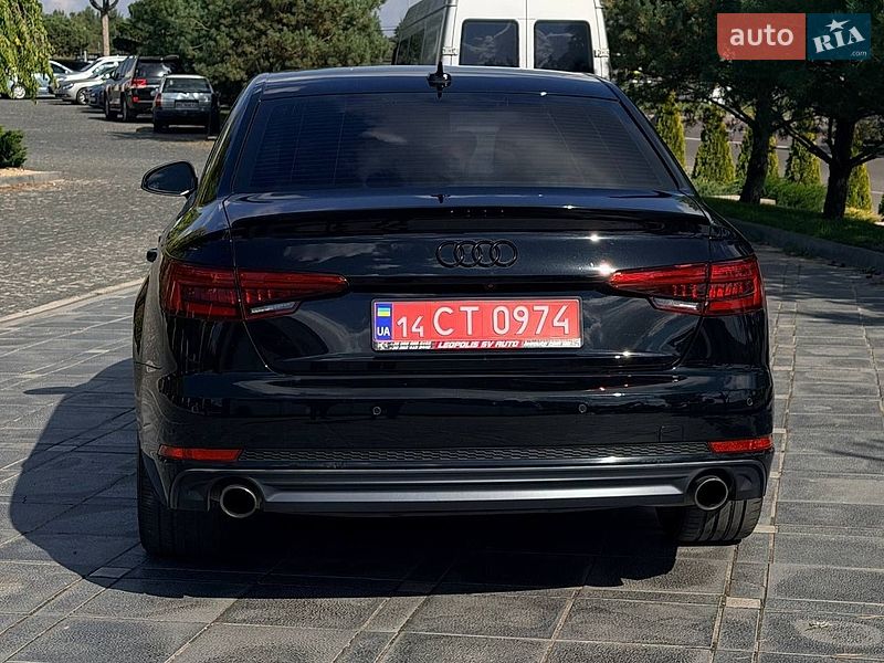 Седан Audi A4 2015 в Львове