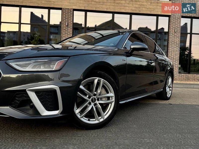 Седан Audi A4 2020 в Львове