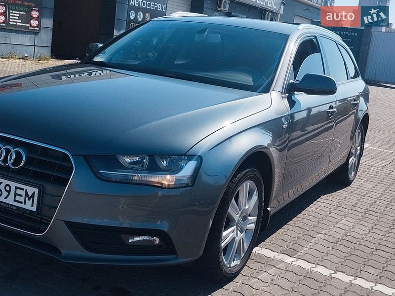 Универсал Audi A4 2012 в Одессе