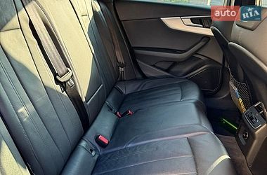 Седан Audi A4 2016 в Бучі