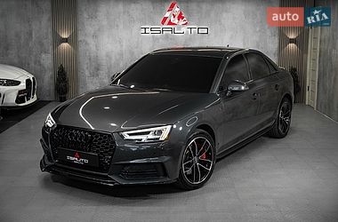 Седан Audi A4 2015 в Одессе