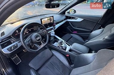 Седан Audi A4 2020 в Киеве
