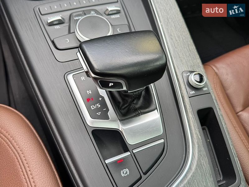 Седан Audi A4 2017 в Івано-Франківську