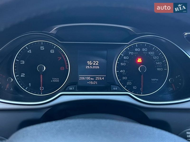 Седан Audi A4 2013 в Черкасах