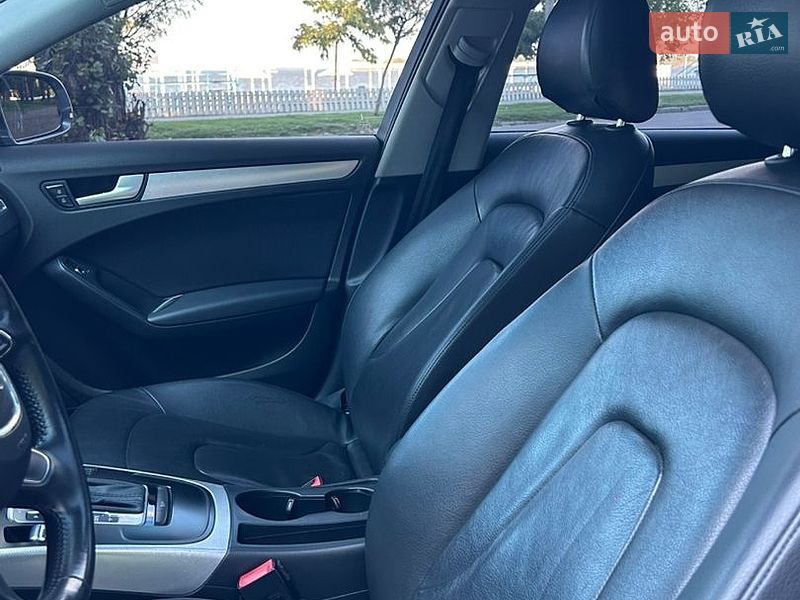 Седан Audi A4 2013 в Черкасах