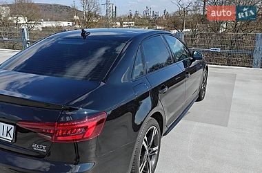 Седан Audi A4 2016 в Ровно