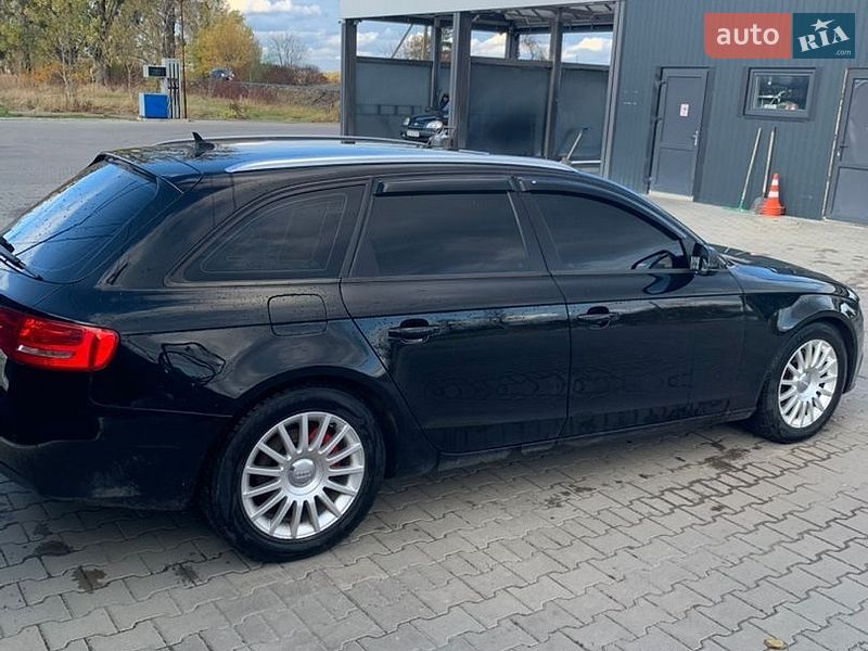 Универсал Audi A4 2010 в Жовкве