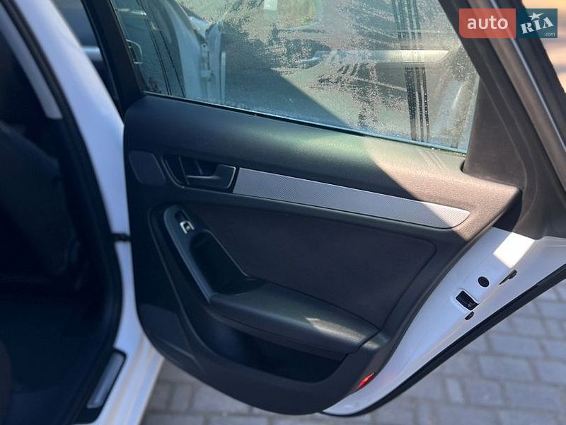 Универсал Audi A4 2012 в Самборе