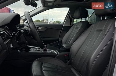 Седан Audi A4 2019 в Львові