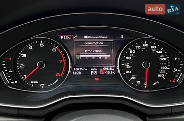 Седан Audi A4 2019 в Львові