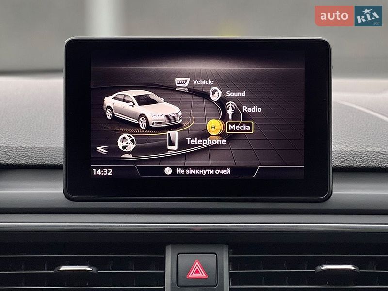 Седан Audi A4 2019 в Львові
