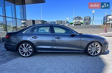 Седан Audi A4 2021 в Львові