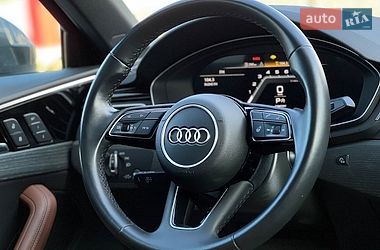 Седан Audi A4 2021 в Львові