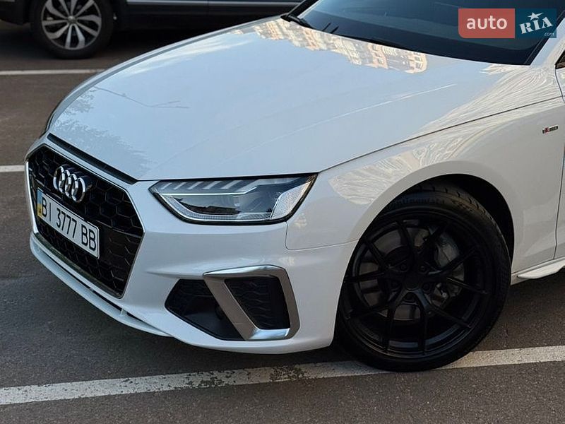 Седан Audi A4 2020 в Киеве