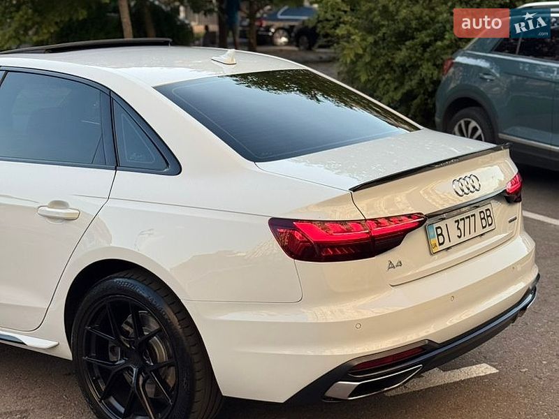 Седан Audi A4 2020 в Киеве