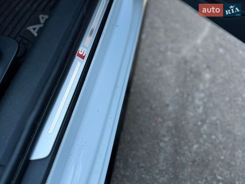 Седан Audi A4 2020 в Киеве